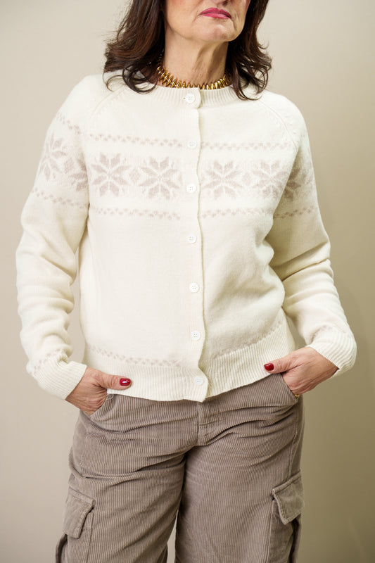 Cardigan Snow